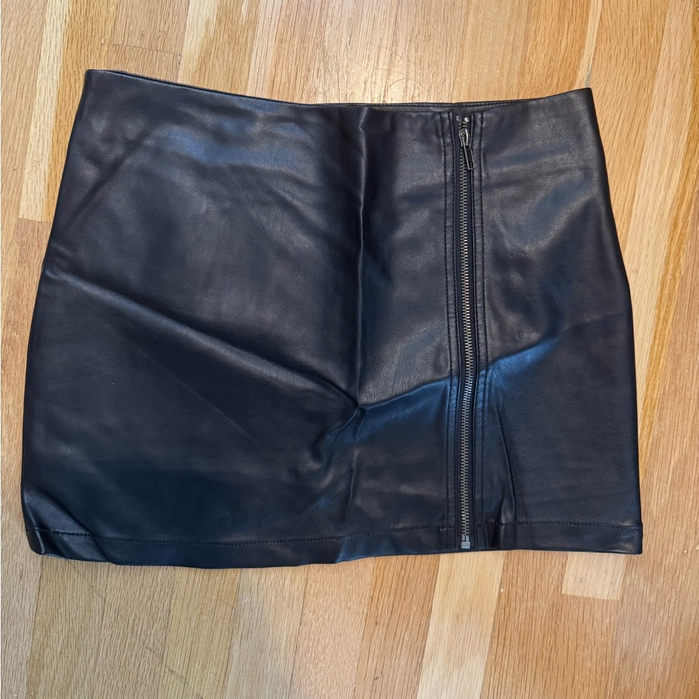 Green Coast Women’s Mini Skirt
